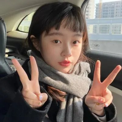 明黄禁色 封面