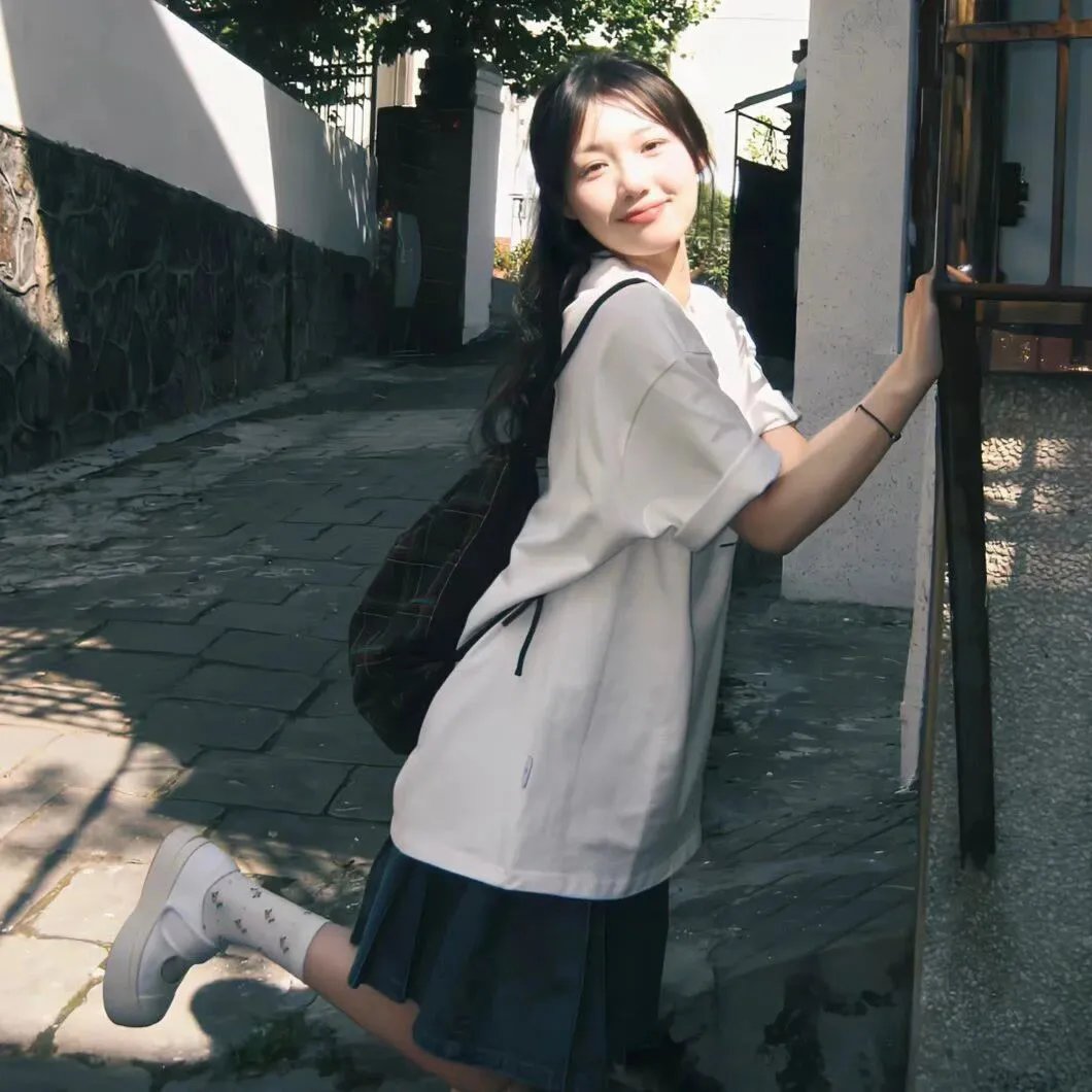 审妻 封面